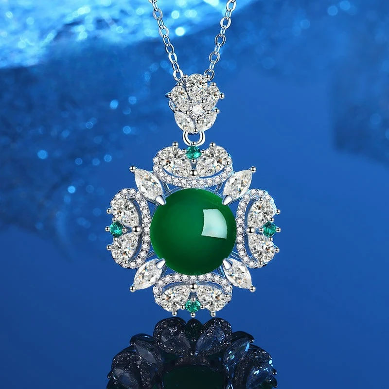 

Retro PT950 Platinum Artificially Cultivated Gemstone Simulation Emeralds Necklace Women's Jadeite Pendant High Grade Jewelry