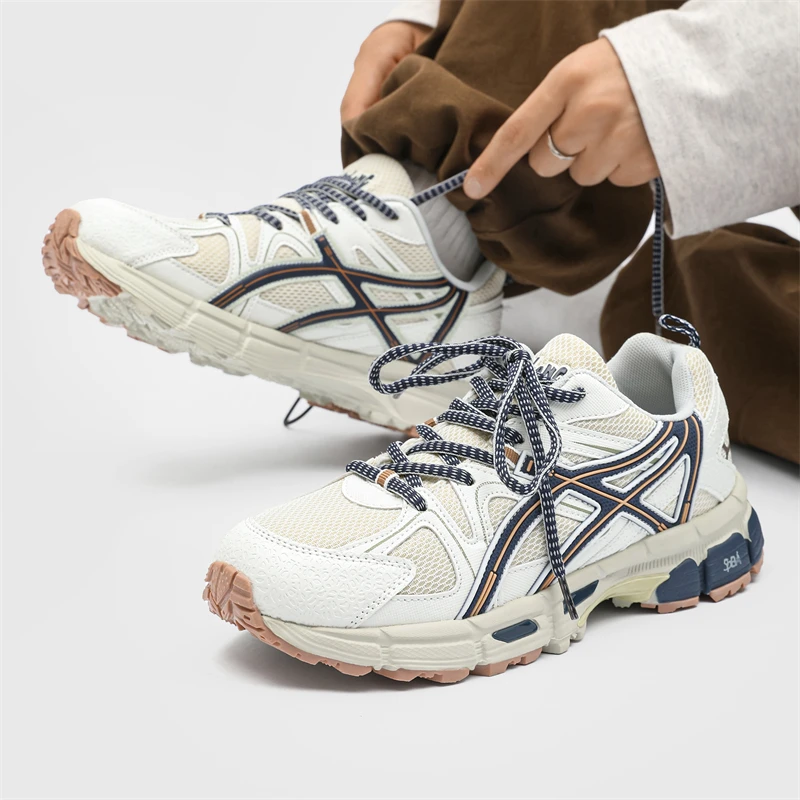 

Fashionable retro casual shock-absorbing couple running shoes, comfortable and breathable non slip Multi Functional Walking Shoe