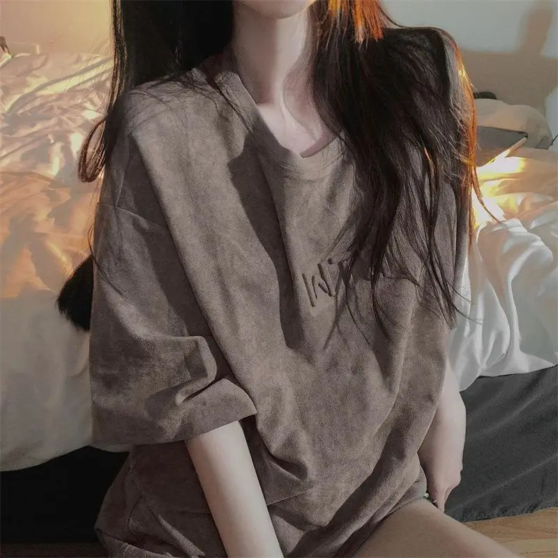 

Retro Short-sleeved T-shirt Women's Summer New Loose Oversize Large Size Half-sleeved Design Chic Slim Top Summer Y2k Clothes