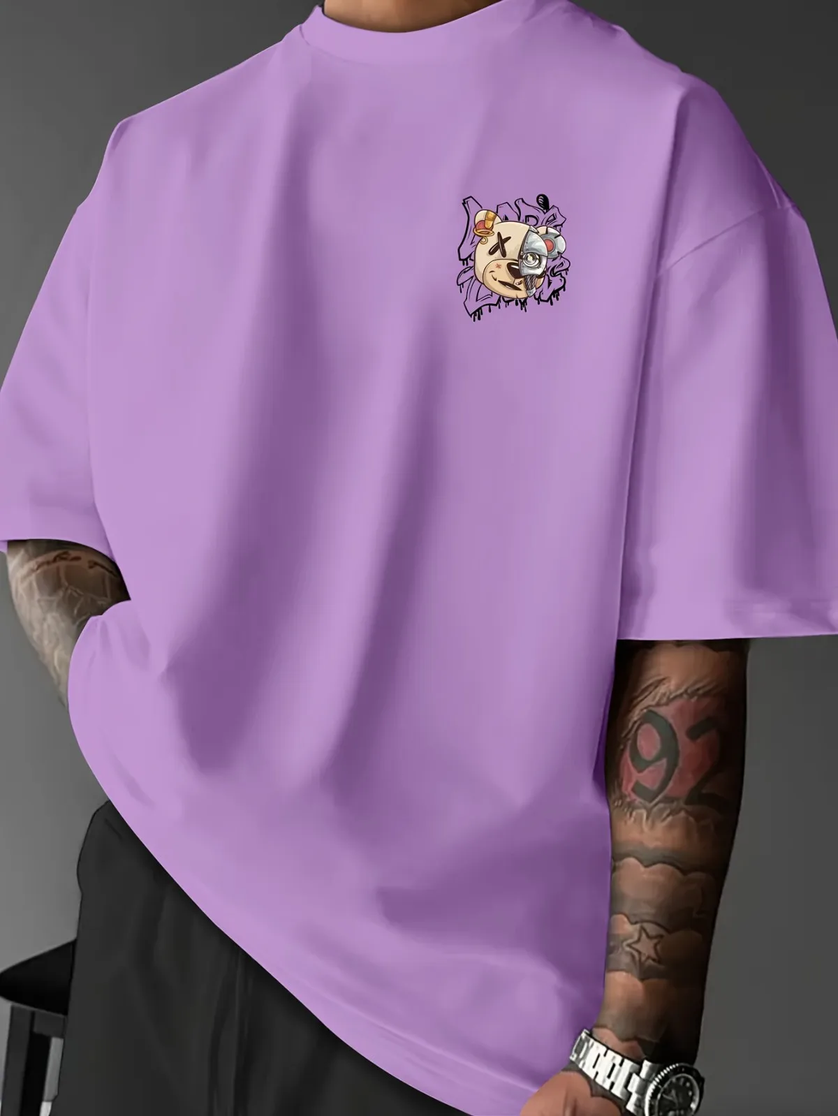 2025, neues personalisiertes Graffiti-Bär-Buchstaben-bedrucktes, atmungsaktives und bequemes Rundhals-T-Shirt für Herren im Freien, High-Street-Top – Detail 9