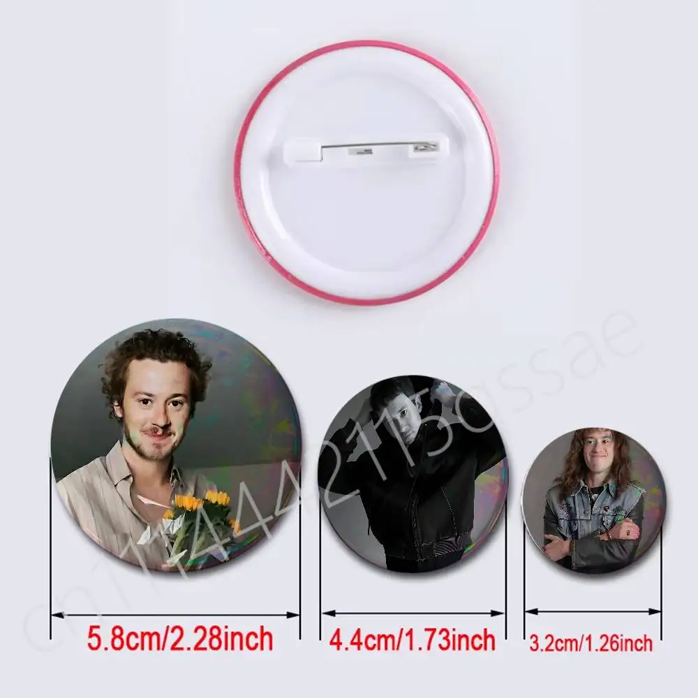 Actor J-Joseph Quinn 75mm Button Pins Handmade Brooches for Clothes Backpack Decoration Cartoon Badge