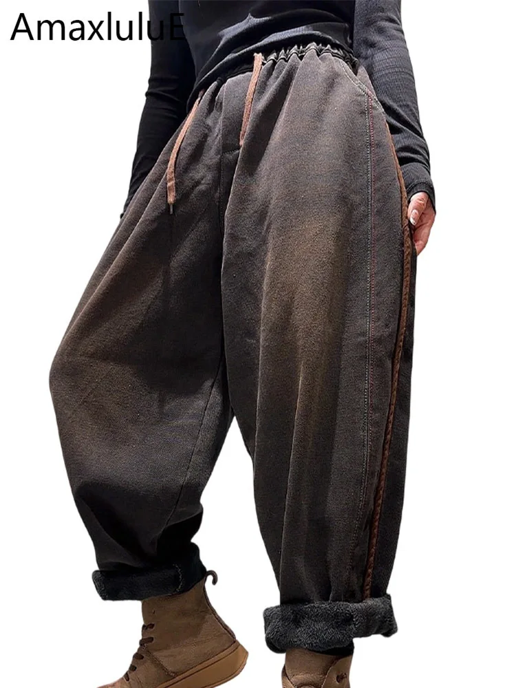 Amax LuluE 2025 الشتاء الكلاسيكية خمر الفراء الدنيم السراويل النساء الصلبة فضفاض جينز غير رسمي السيدات موضة رشاقته الدافئة الحريم بنطلون