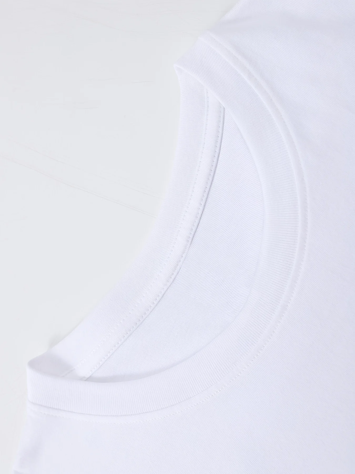 تي شيرت رجالي ذو إصدار محدود من Jose Graphic تي شيرت كلاسيكي مع تصميم Bold Jose Text Star قميص أبيض بياقة دائرية