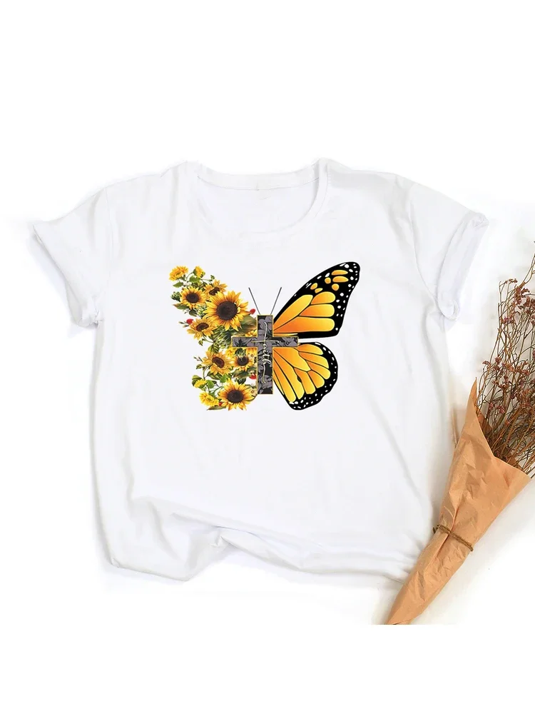 Graphic Aesthetic T Shirt Fashion Women Vintage Monarch Butterfly Floral Elegant T-shirt  Ladies Female Short Sleeve Tops Tees