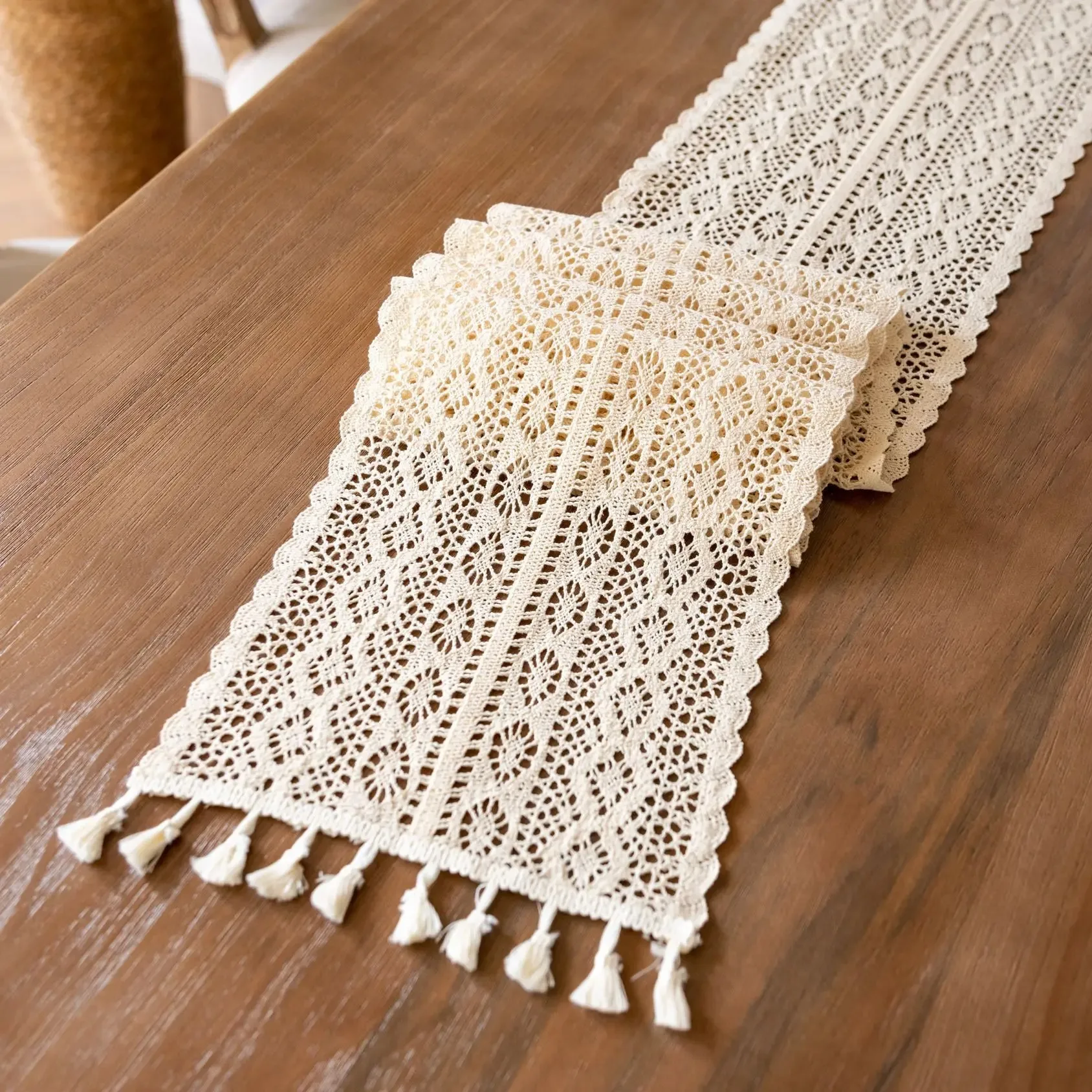 1 PC Vintage Beige Lace Table Runner Crochet Tassel Cotton Blended for Christmas Wedding Coffee Table Home Decoration