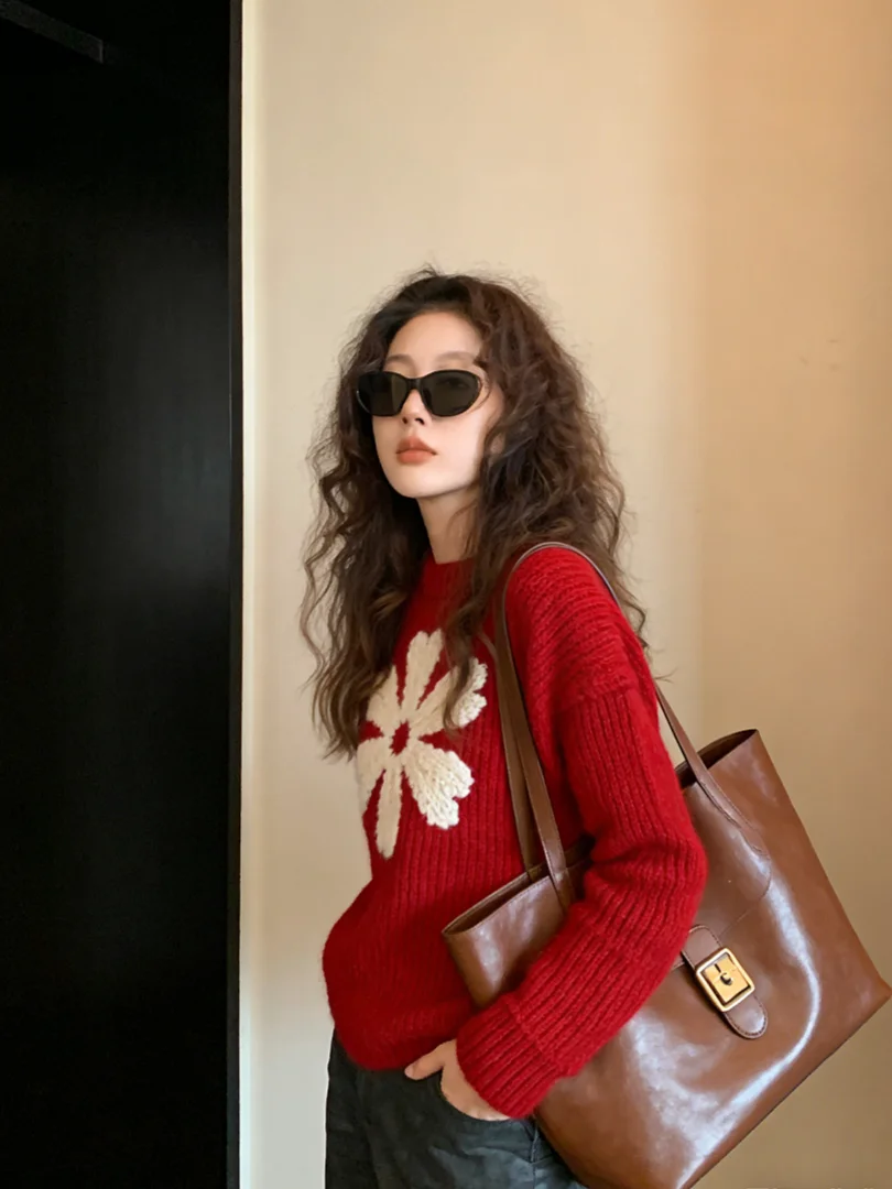 

Уникальный красивый корейский красный вязаный свитер для зимы, модный топ для ношения под одеждой, роскошный, уютный, шикарный, женственный, верхняя одежда