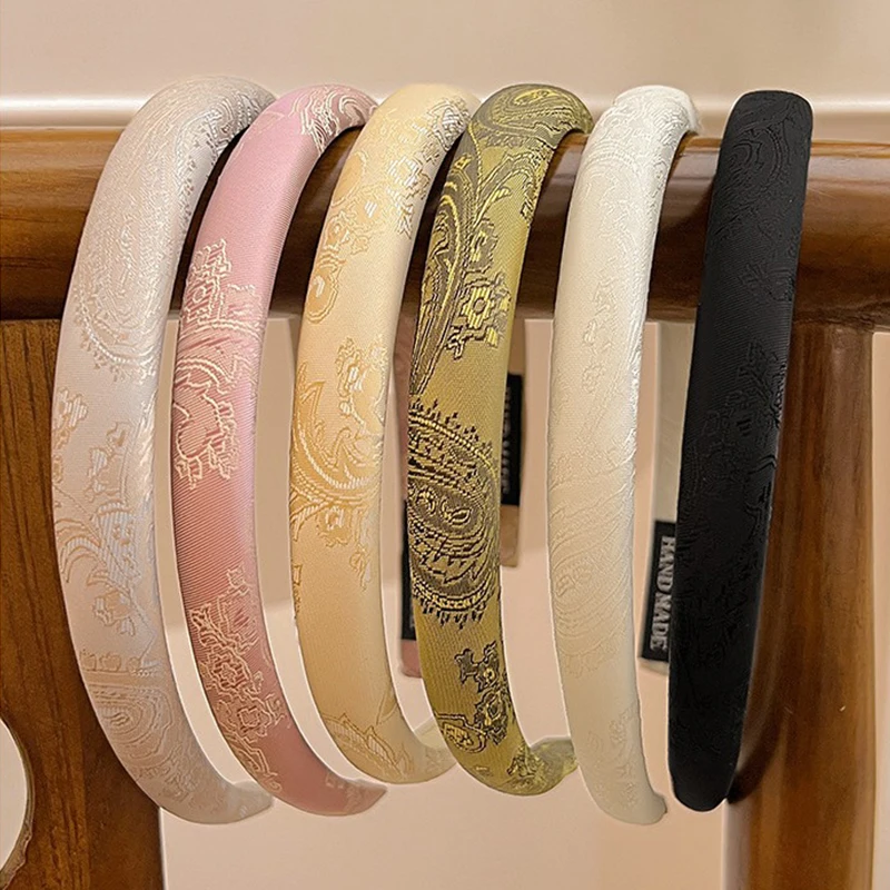 

Embroidered Satin Hair Bands for Women Thickened Sponge Headband Fashionable and Elegant New Chinese Hair Accessories