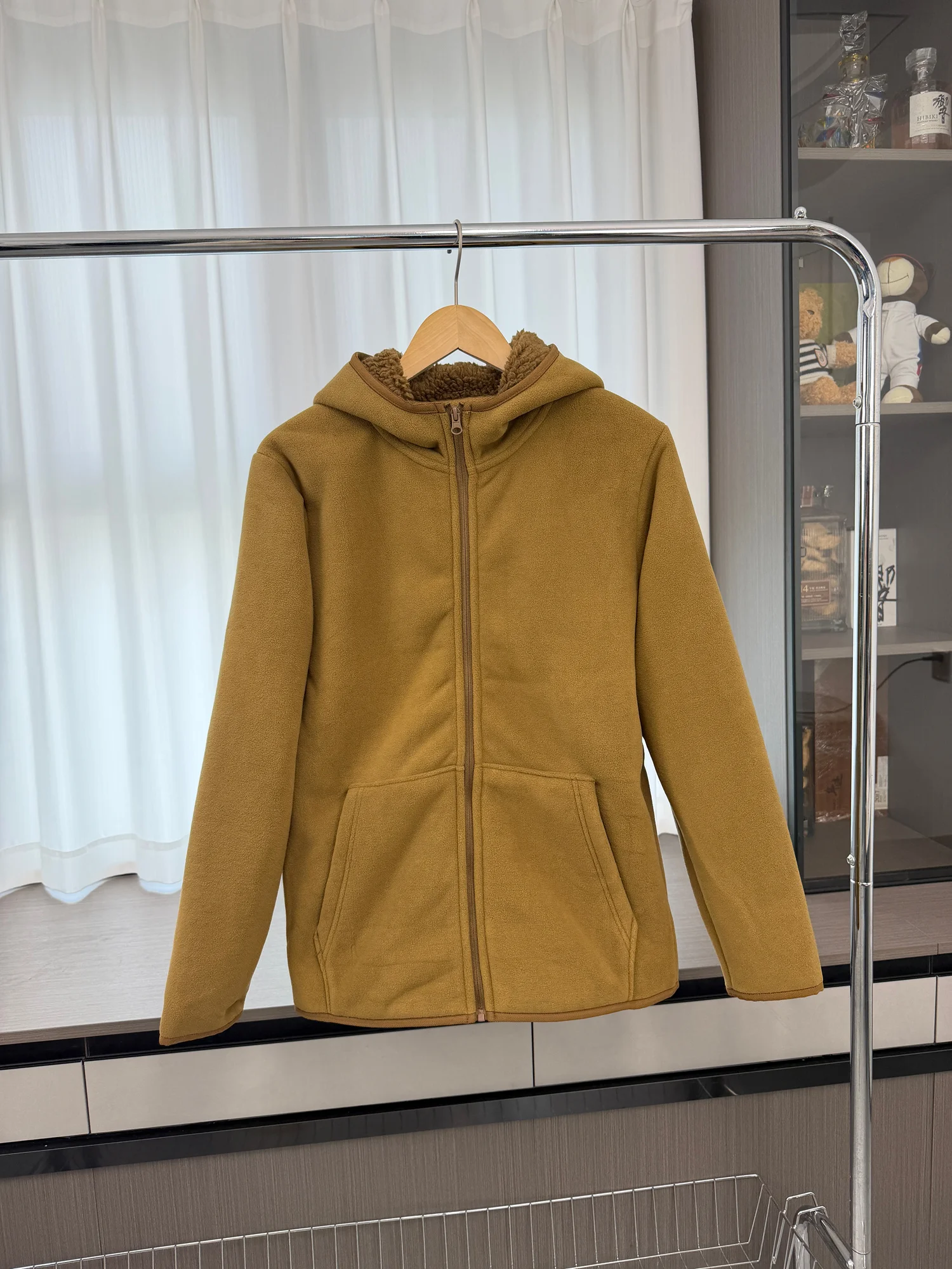 

Теплая мужская куртка с капюшоном на флисовой подкладке для активного отдыха, осенне-зимняя, модная, городская, приталенная, на молнии, цветная