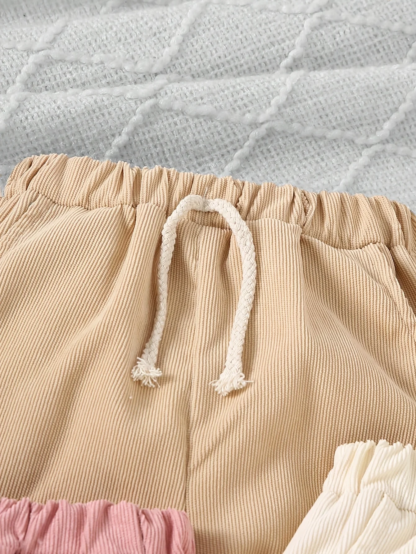 3-Pack Girls' Simple Solid-Color Straight-Leg Pants (Available in Multiple Colors) – Comfortable Casual Trousers with Elastic Dr