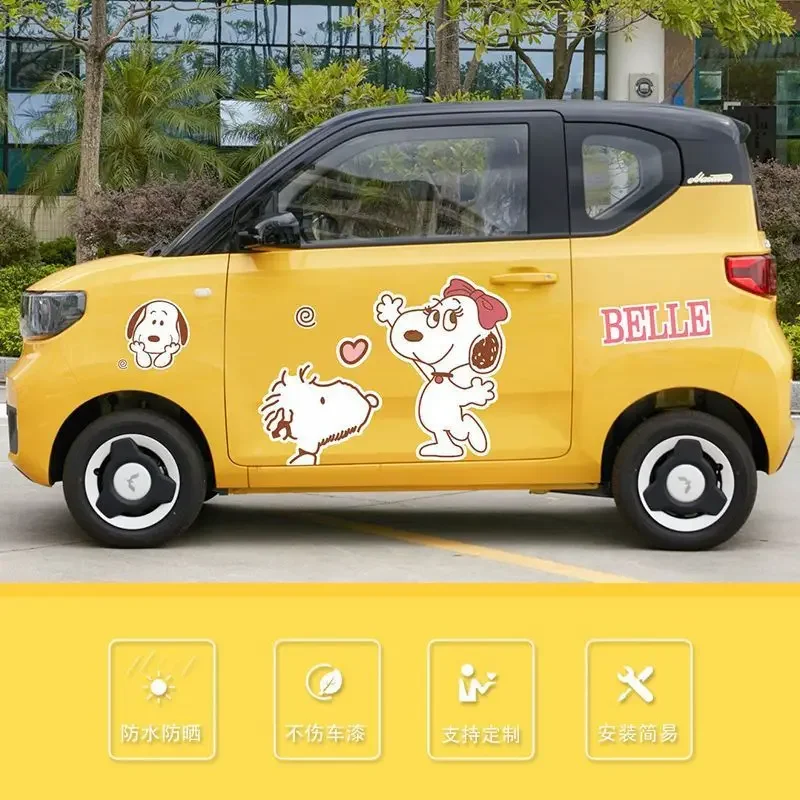 Kawaii Snoopy animazione periferiche adesivi per il corpo dei cartoni animati per auto che coprono graffi adesivi impermeabili regali decorativi all'ingrosso