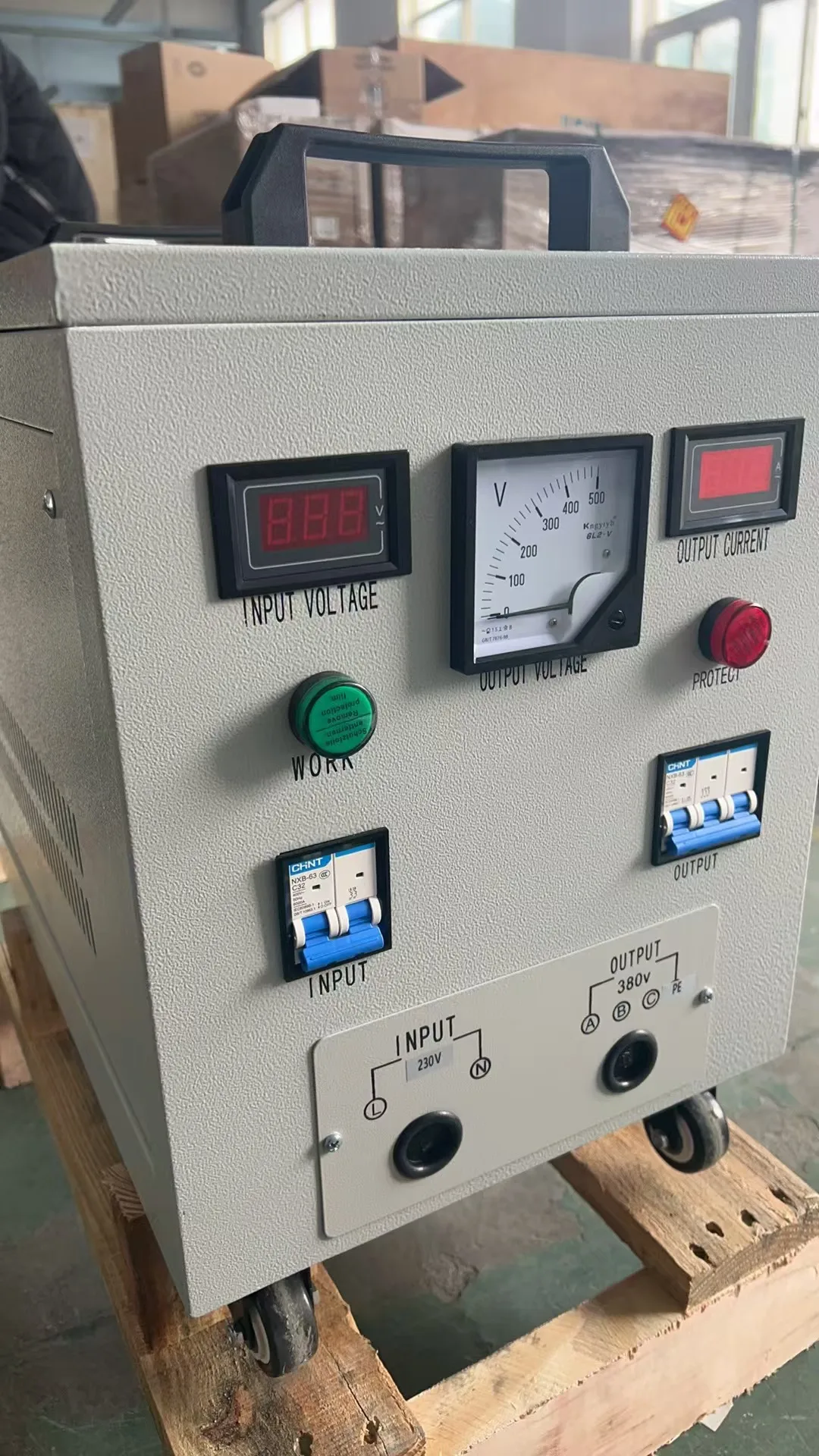 محول المرحلة 30kva مرحلة واحدة 220 فولت إلى 3 مراحل 380 فولت 440 فولت مع أسلاك محايدة محول جهد كهربي محول