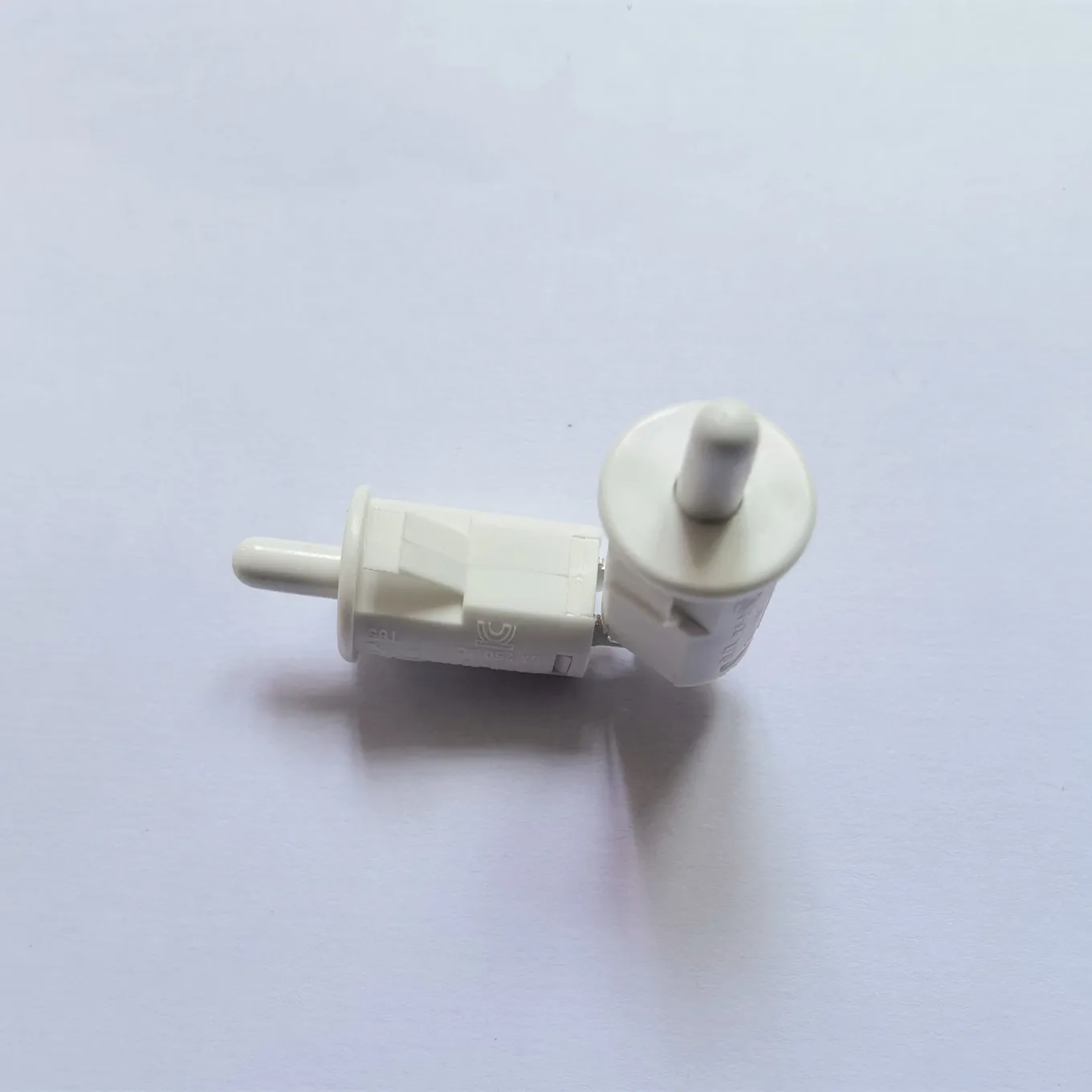 Original new 100% refrigerator button self flicking switch always off press to connect RL5-2 6A250VAC