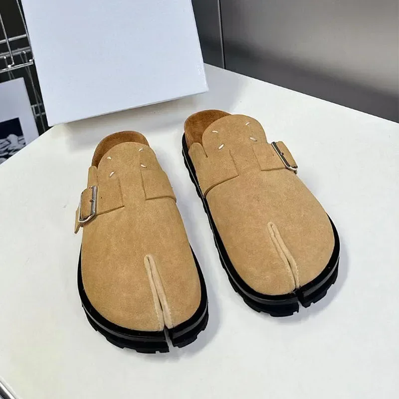 

2024 New Thick Sole Slippers Women Round Toe Metal Buckle Mules Shoes Female Summer Casual Shoes Comfort Boken Half Slippers