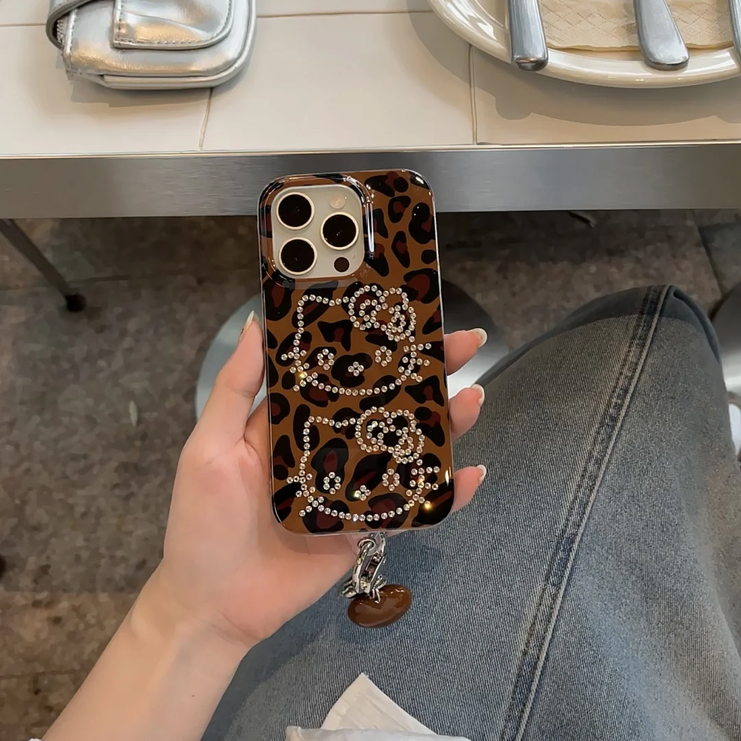 

Luxury Amber Leopard animal Pattern With luxury imitation diamond Case For iPhone 16 15 14 13 Pro Max Cute Heart Pendant Cover﻿