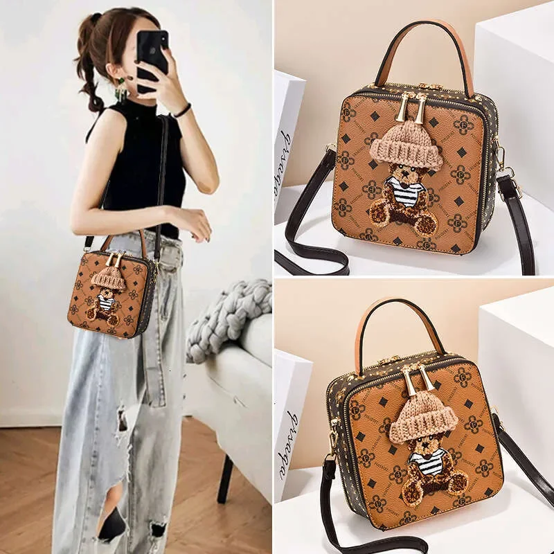

Designer Bag Women's Fashion Handbag 2025 New Versatile Shoulder Crossbody High-End Tote Small Square Bag For Women