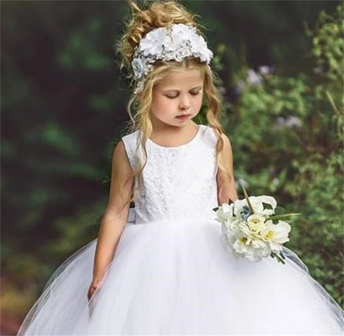 Vestido blanco Simple para niña de las flores para boda, tul hinchado sin mangas, apliques sin espalda, fiesta de cumpleaños, vestidos de baile de primera comunión