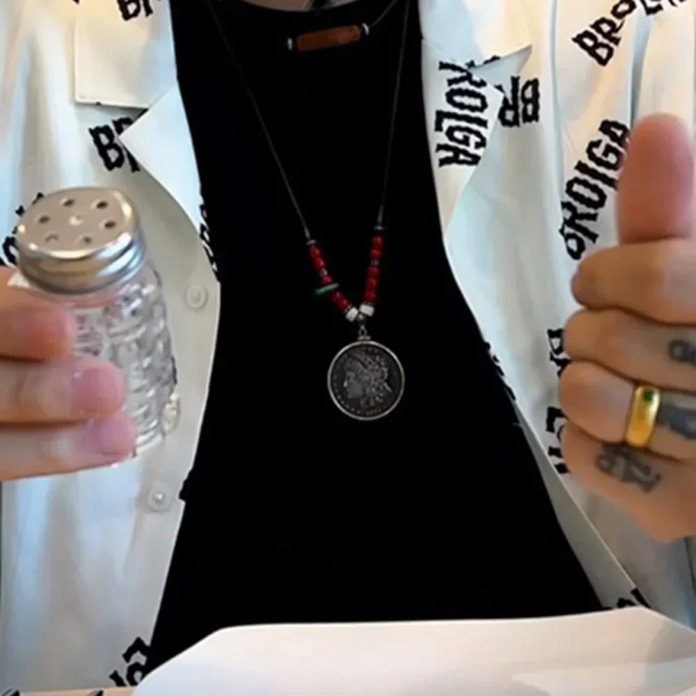 Salt Shaker Miracle von Jimmy Fan Stage Zaubertricks Gefaltetes Bill Ticket Bestehen Sie in versiegelter Salt Shaker Illusion Nahaufnahme Mentalismus
