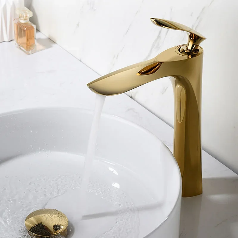 Rubinetto per lavabo in titanio rubinetto per acqua calda e fredda rubinetto per lavabo rubinetto per lavaggio a mano nordico per bagno in oro nero