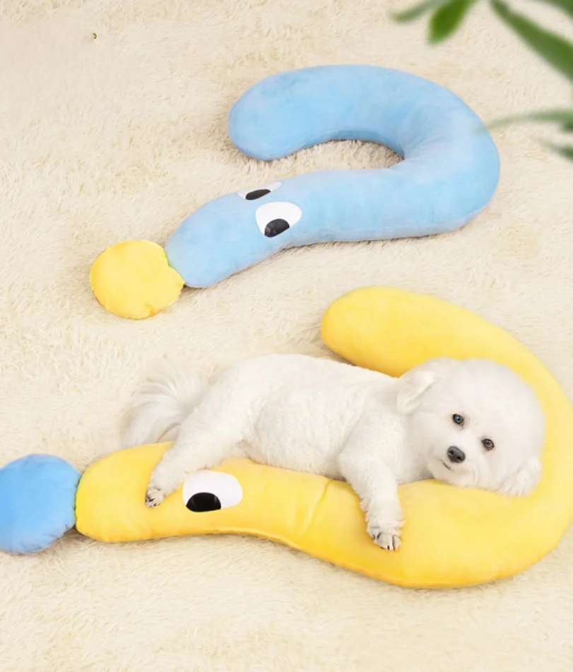 

1 Pc Pet Little Pillow U-Shaped Neck Protector Deep Sleep for Puppy Kitten Pillow Dog Cat Headrest Sleeping Pillow Pet Supplies