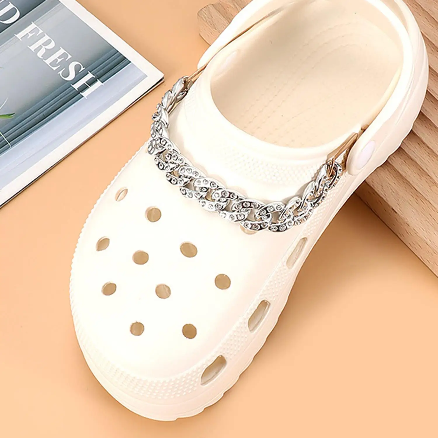 

1PCS Detachable Hole Shoes Shoe Buckle Metal Shoe Chain For Women Unisex Trendy Sports Shoes Chain Shoes Accessories Gift