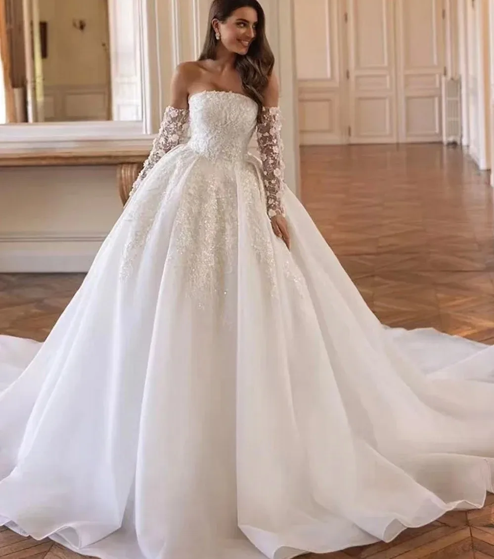 

2026 Elegant Wedding Dress Strapless Lace Appliques Beading Princess Church Bridal Gown for Bride Vestidos De Noiva Mariage