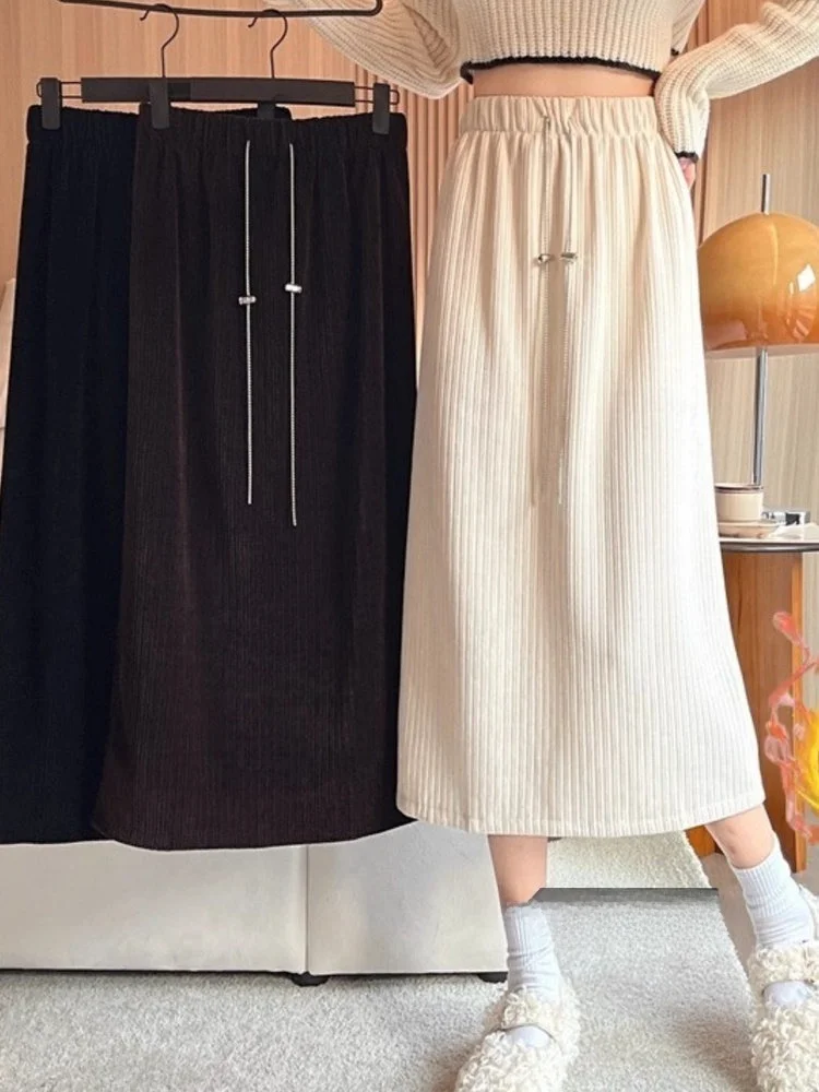 

Thiened Corduroy Fce Lined Mid-Length Casual Skirt Spring 2026 New Sle Versatile Chain Design High Waist A-Line Skirt