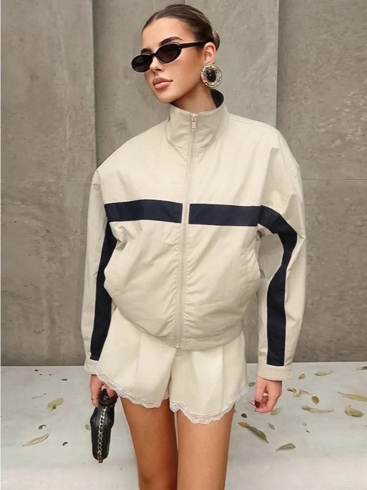 LIinar Women's Color-Blocked Stand-Up Collar Baseball Jacket 2026 Fall Winter New Retro-Style Loose-Fit Casual Commuter Jacket