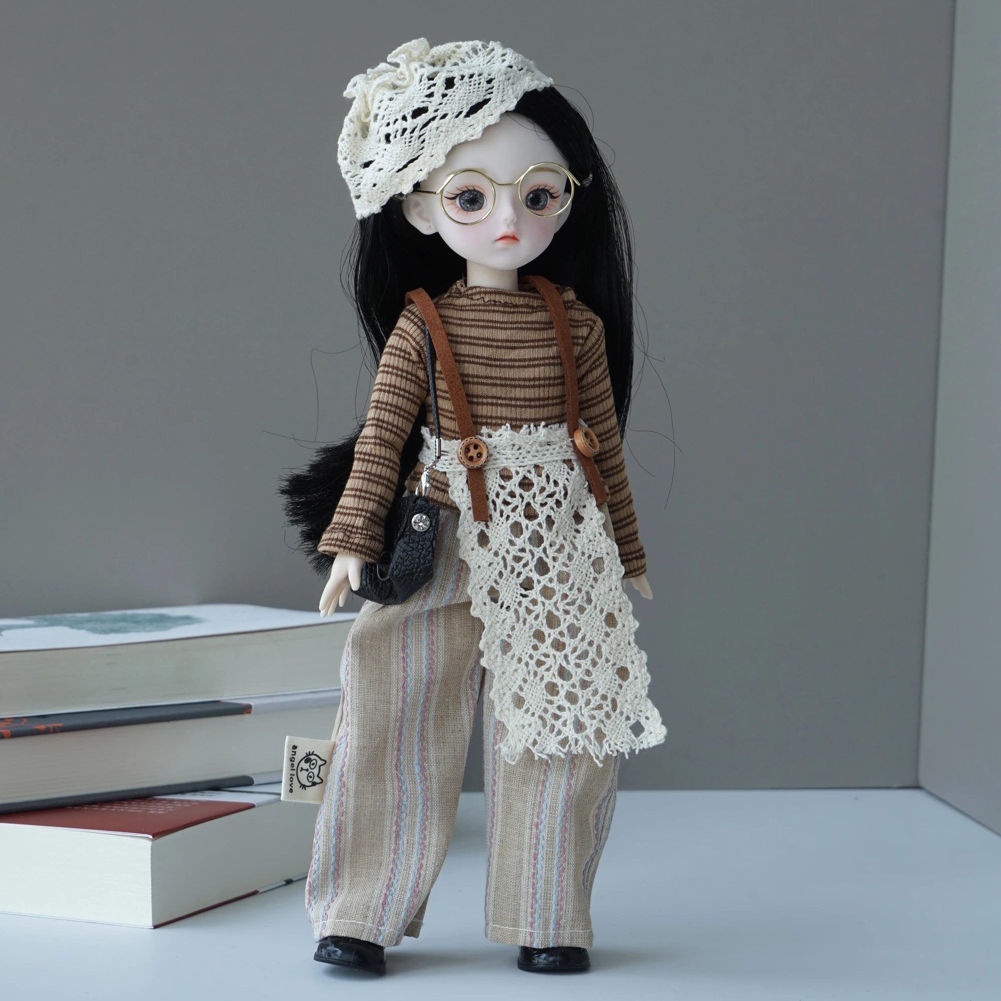 Thumbnail 4 - #13 Ball Jointed Dolls Comparison Guide