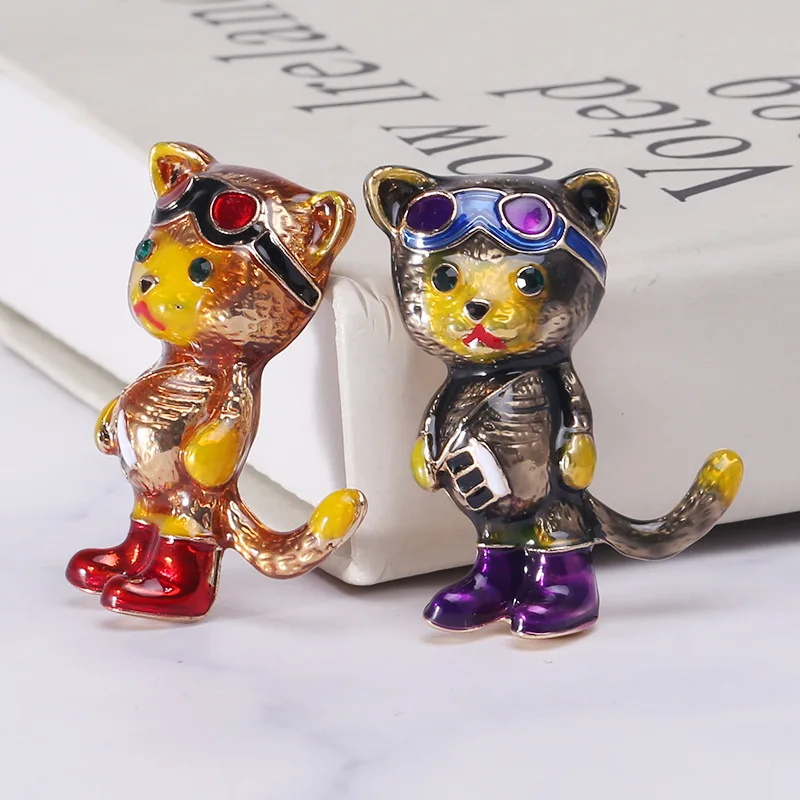 Fashion Cute Enamel Kitten Brooch For Women Men Alloy Drip Oil Cartoon Cat Animal Brooch Pin Clothing Backpack Accessories Gift