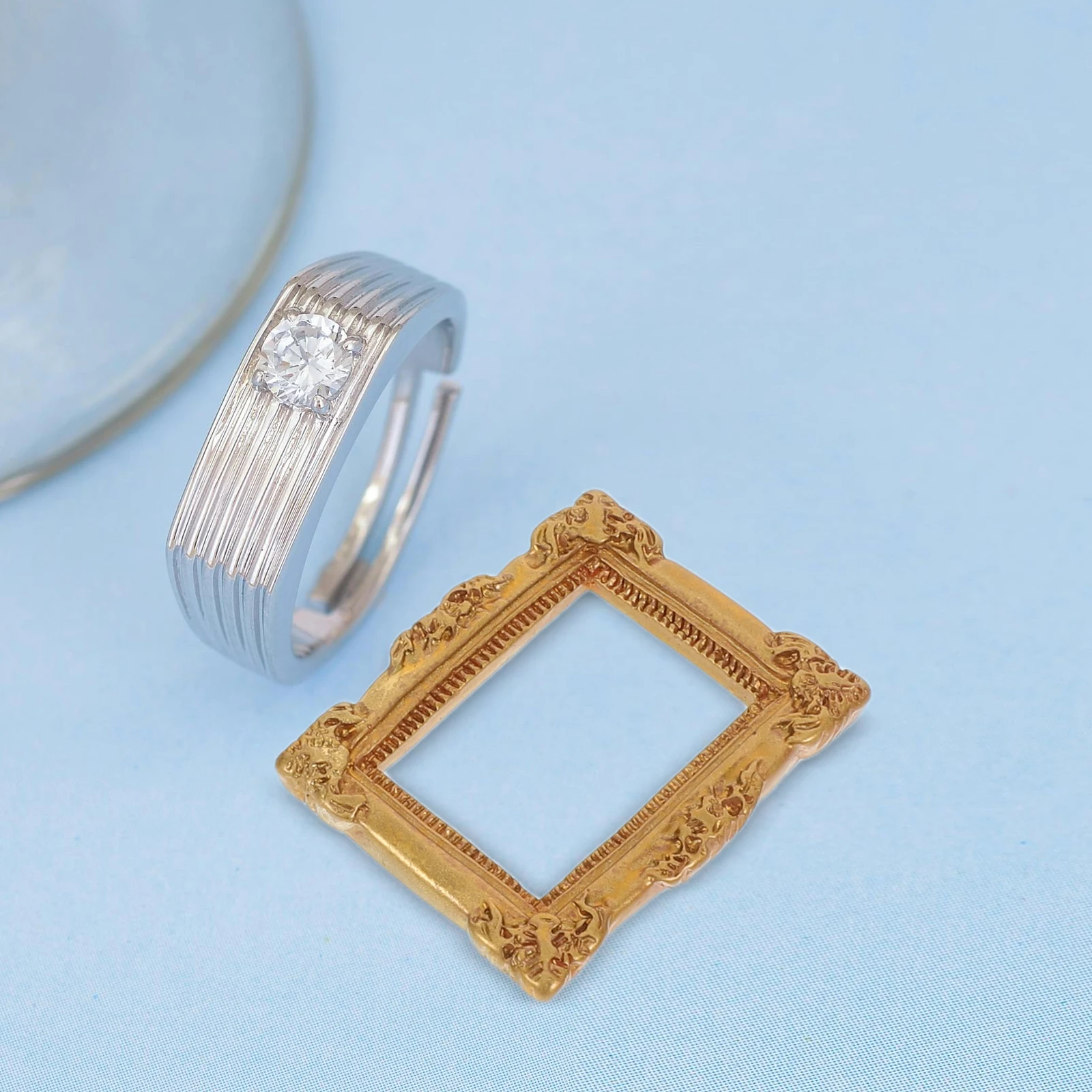 

40 PCS Mini Resin Vintage Frames Picture DIY Small Gold Manicure Photo