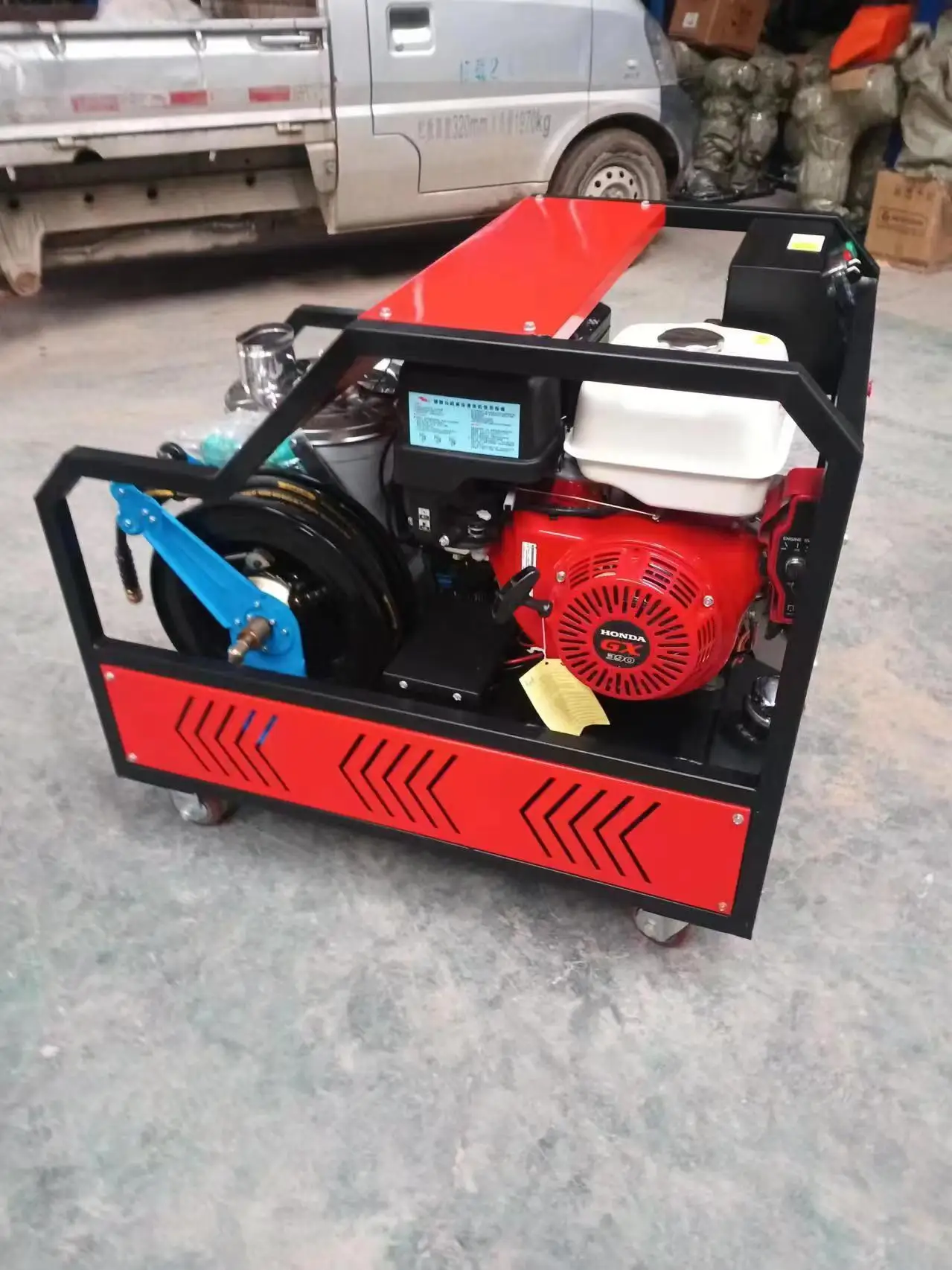 Industrial high-power diesel-powered high-pressure cleaner, rust removal and sandblasting machine, pipe dredging machine