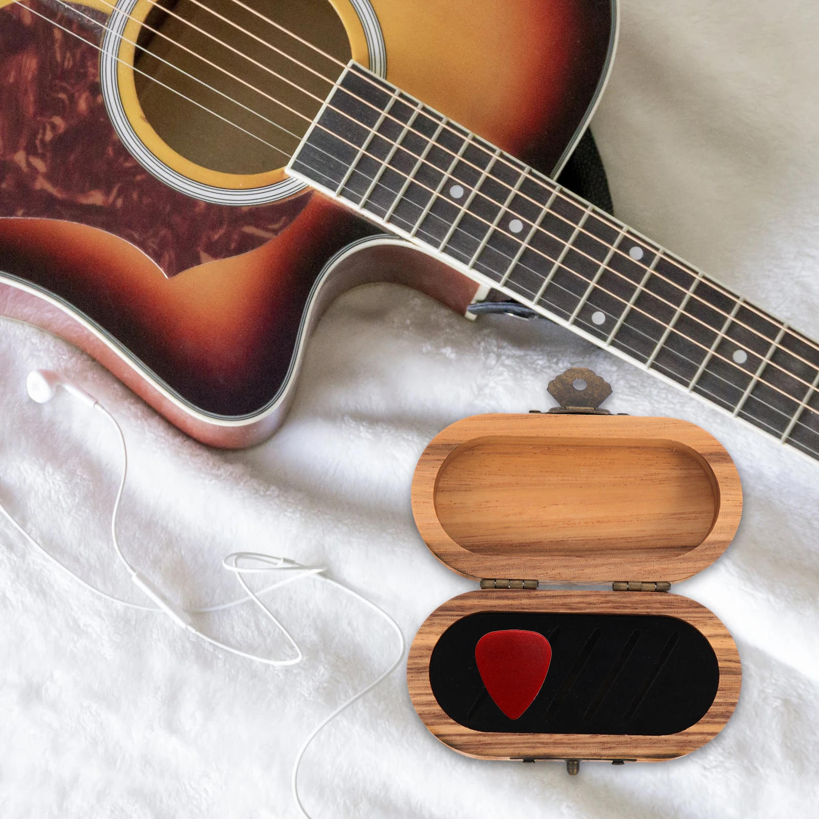 

Retro Guitar Pick Storage Box for 5 Picks Smooth Polished Easy Open Guitar Accessories Organizer Case Electric Acoustic Plectrum
