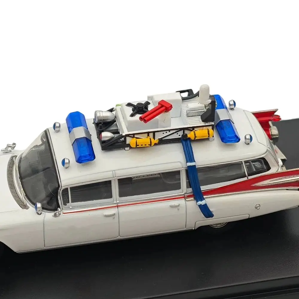 YS 1:64 Ghostbusters Ecto-1 Druckgussmodell Minicar White Limited Sammlerstück