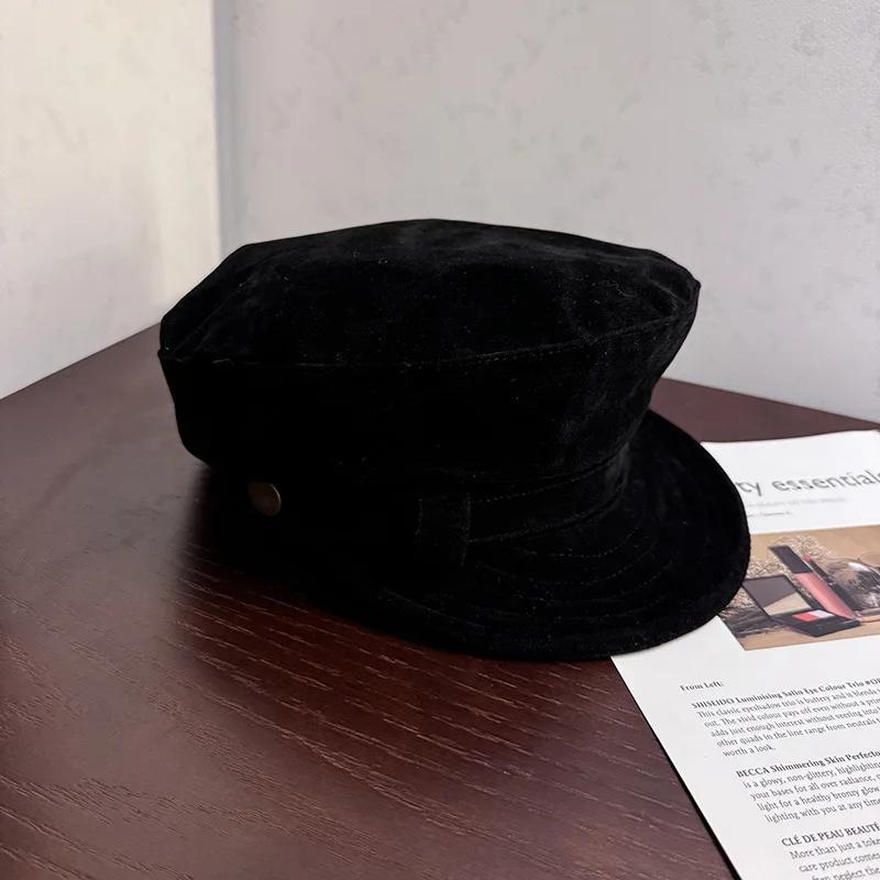 قبعة النحل على الطراز البريطاني للفتيات قبعة النمل ذات نجمة من جلد الغزال الراقية