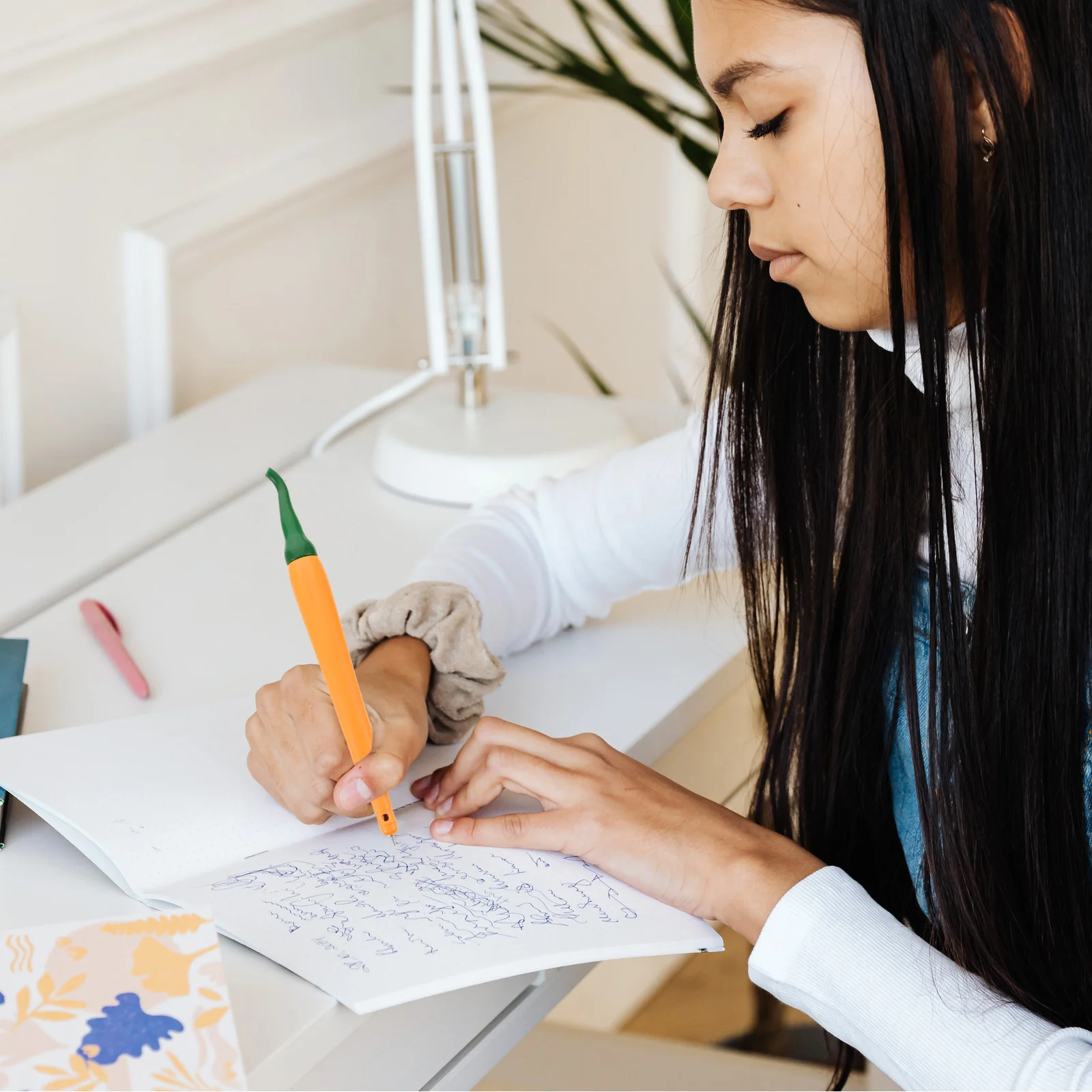 

14Pcs Chili Shaped Gel Pens Reusable Writing Pens for Note Taking and Drawing Chili Shaped Pen Gel Pen