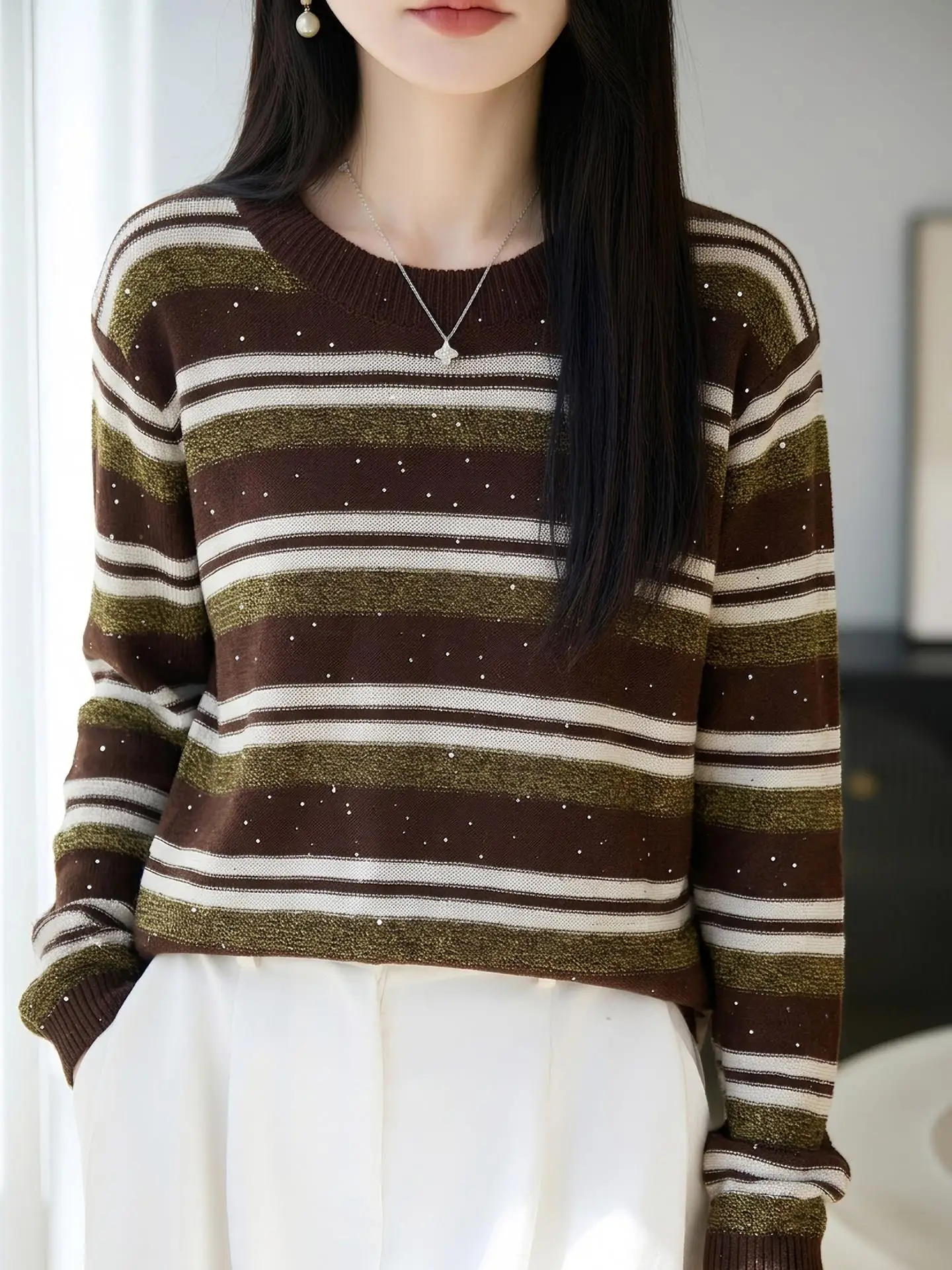 Korean Style Glitter Knitwear Long Sleeve Loose Women's Base Shirt Slimming Warmth New Arrival Autumn 2026 round Neck Sweater
