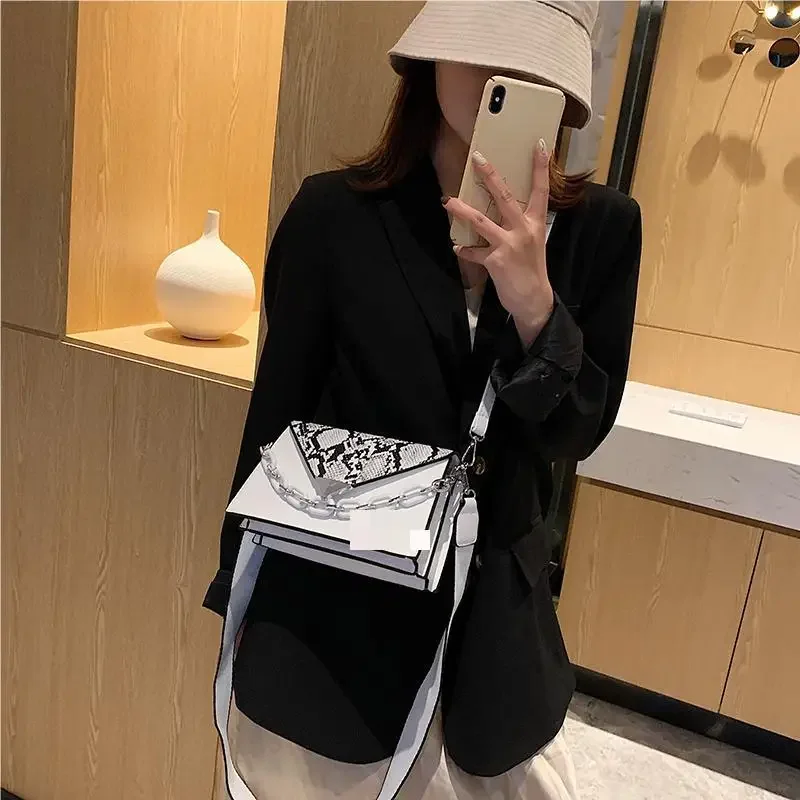 العصرية 2025 المرأة حقيبة ساعي الكورية التباين الألوان الأفعى نمط حقيبة كتف متوسطة متعددة الاستخدامات Crossbody مع فتحة الهاتف #1