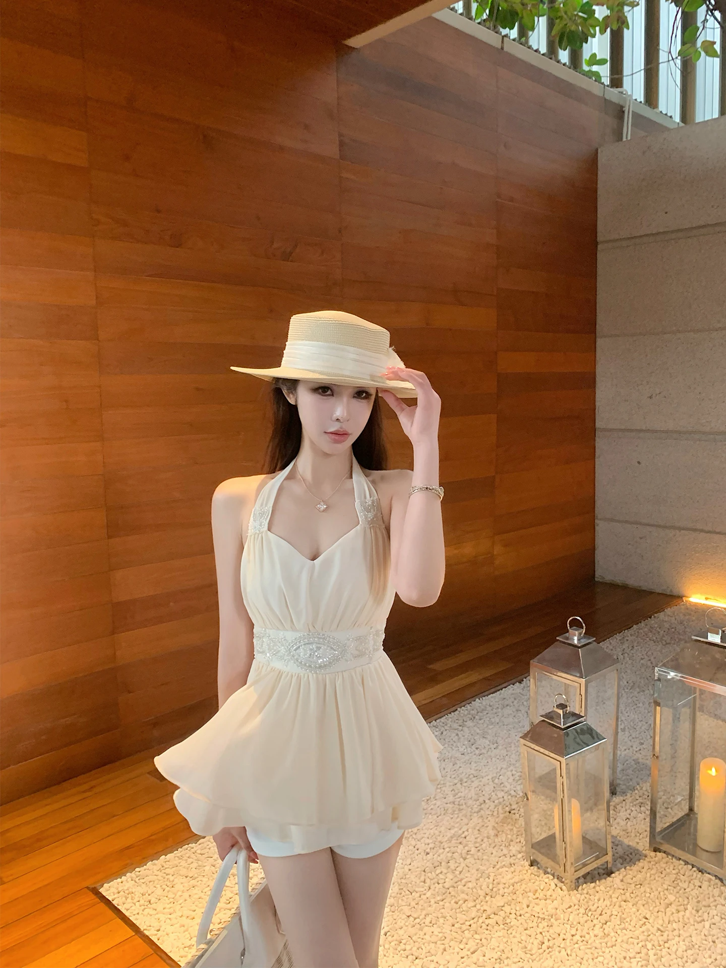 

Женский шифоновый топ Onelady без рукавов с вырезом на талии, модный, весна-лето, новый стиль, приталенный, с открытыми плечами, расшитый бисером