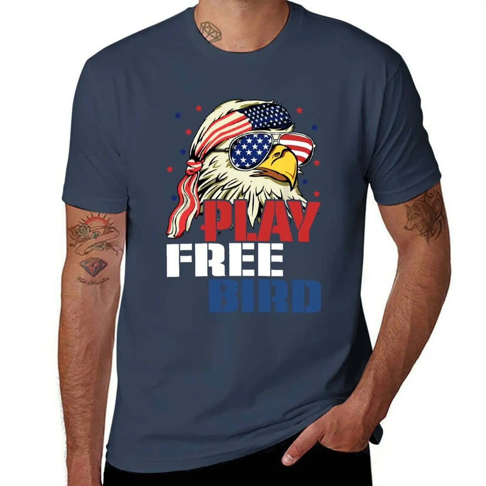 Bald Free Bird Play Eagle T-Shirt Holiday All Match T-Shirt