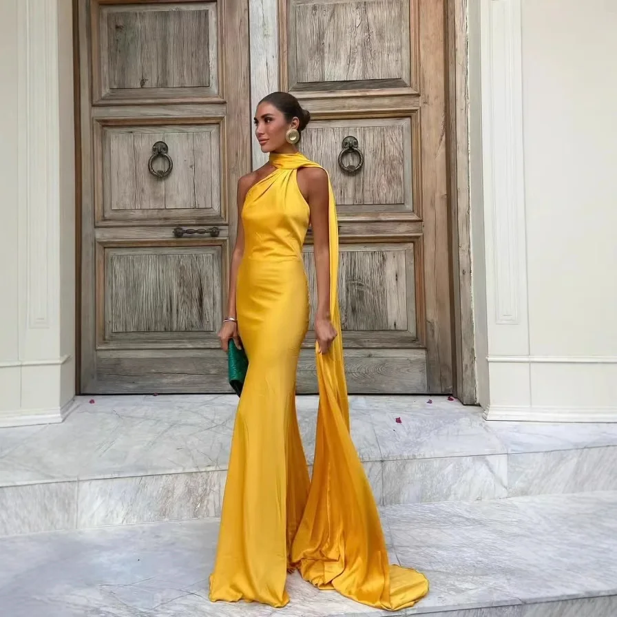 Elegant Satin Bodycon Dress with Neck Ribbon Solid Color Party Wear