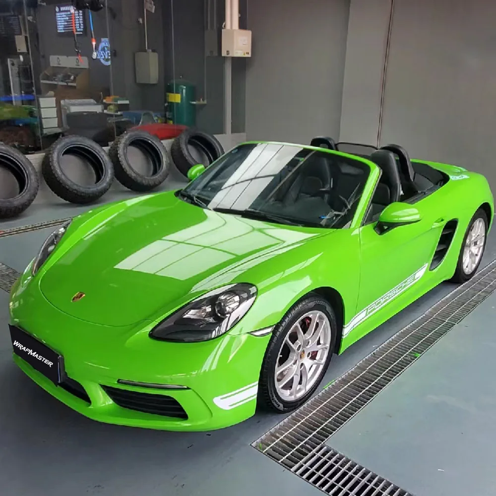 

Glossy Crystal PET Liner Vehicle Wrap Pricing Carbon Fiber Vinyl Car Wrap in Viper Green for Vehicle Customization