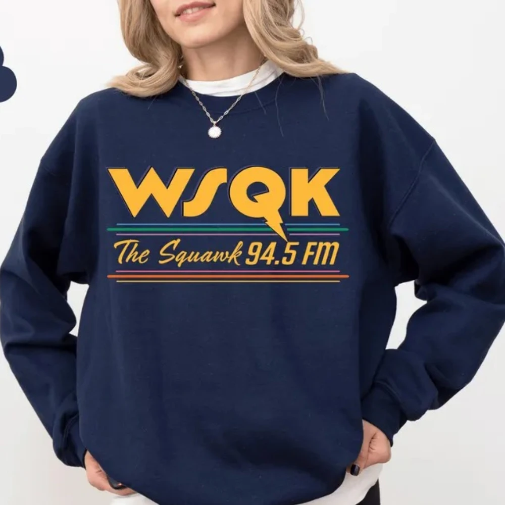 

Свитшот WSQK The Squawk, свитшот с радиостанцией WSQK The Squawk 94.5 FM, унисекс, винтажный, в стиле научной фантастики 80-х, ностальгический свитер, ретро-подарок