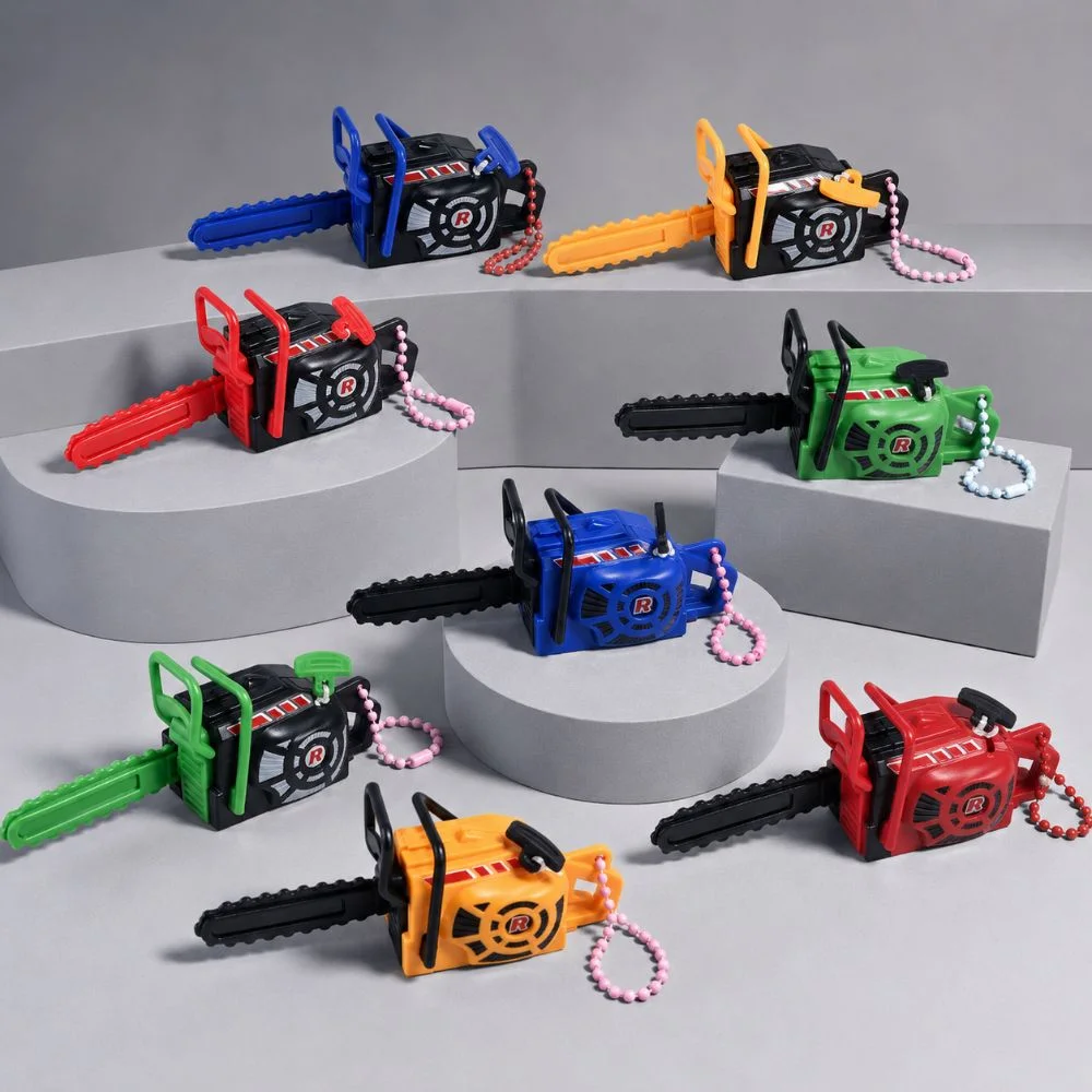 Plastic Electric Saw Keychain Clockwork Pull Rope Power Saw Bag Pendant Realistic Handheld Logging Saw Gift Key Decor