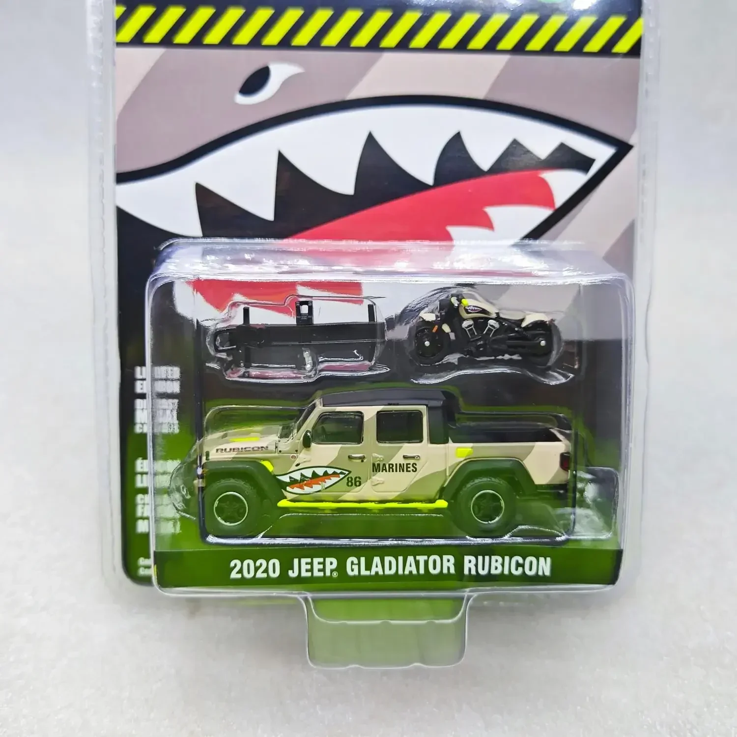

1:64 2020 JEEP GLADIATOR RUBICON MARINES # 86 и мотоцикл, литая под давлением модель автомобиля из металлического сплава, украшение автомобиля, коллекция подарков
