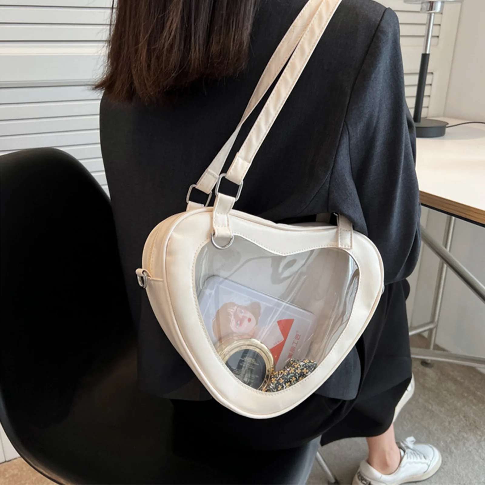 Women Transparent Shoulder Bag Fashion Love Heart Shaped Pvc Clear Lady Girls Underarm Casual Daily Travel Handbag Totes Purse