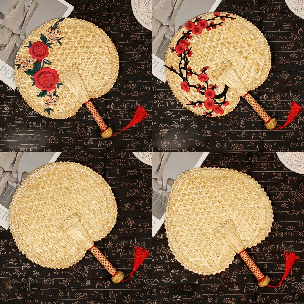 

1PC Handmade Woven Fan Summer Wheat Straw Big Pu Fan Chinese Traditional Hand Shake Fan Simple and Natural Tassel Decoration