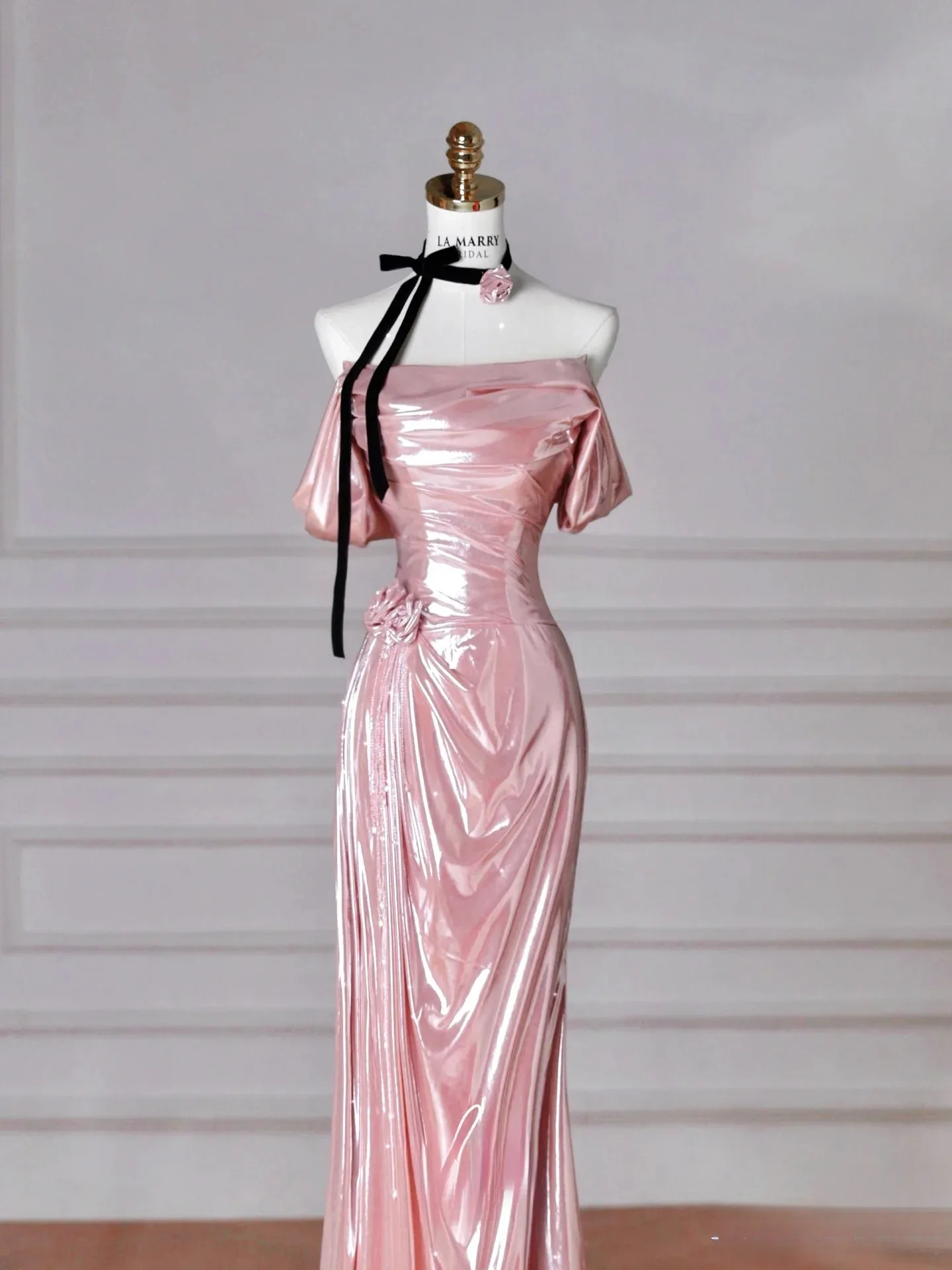 

Яркое розовое платье «рыбий хвост» с волнистым узором и розовой вышивкой на талии, элегантное вечернее платье, подходящее для женских вечеринок, банкетов