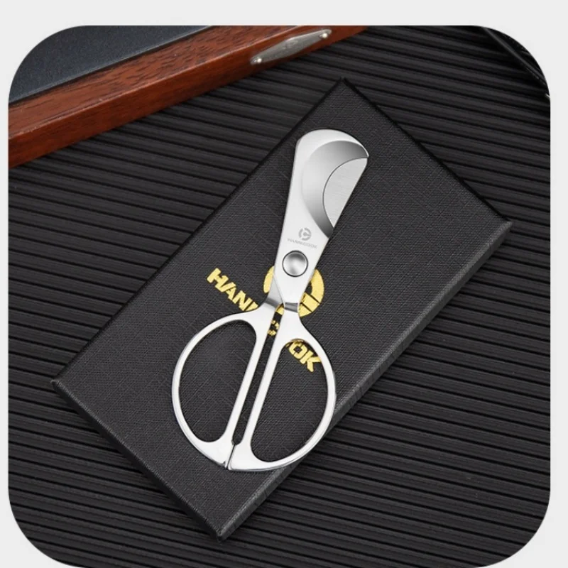 

New Portable Stainless Steel Cigar Cutter - Sharp Guillotine Blade, Handheld Travel Cigar Scissors Knife for Smoking Accessories