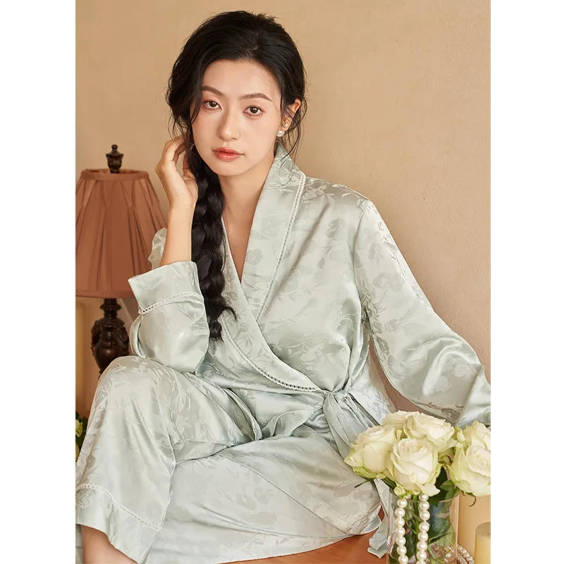 

Women's Lightweight and Luxurious Ice Silk Pajamas Women's Spring and Autumn Jacquard Long Sleeved Home Set Pajamas