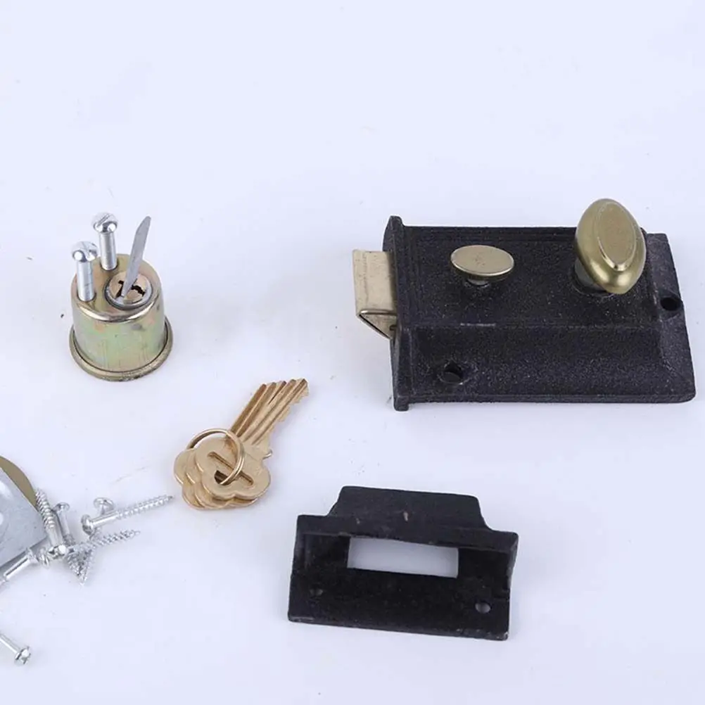 

Heavy-Duty Cast Iron Outer Door Lock Single Bolt Manual Unlocking Style Surface Mount for Interior Doors Home Offices